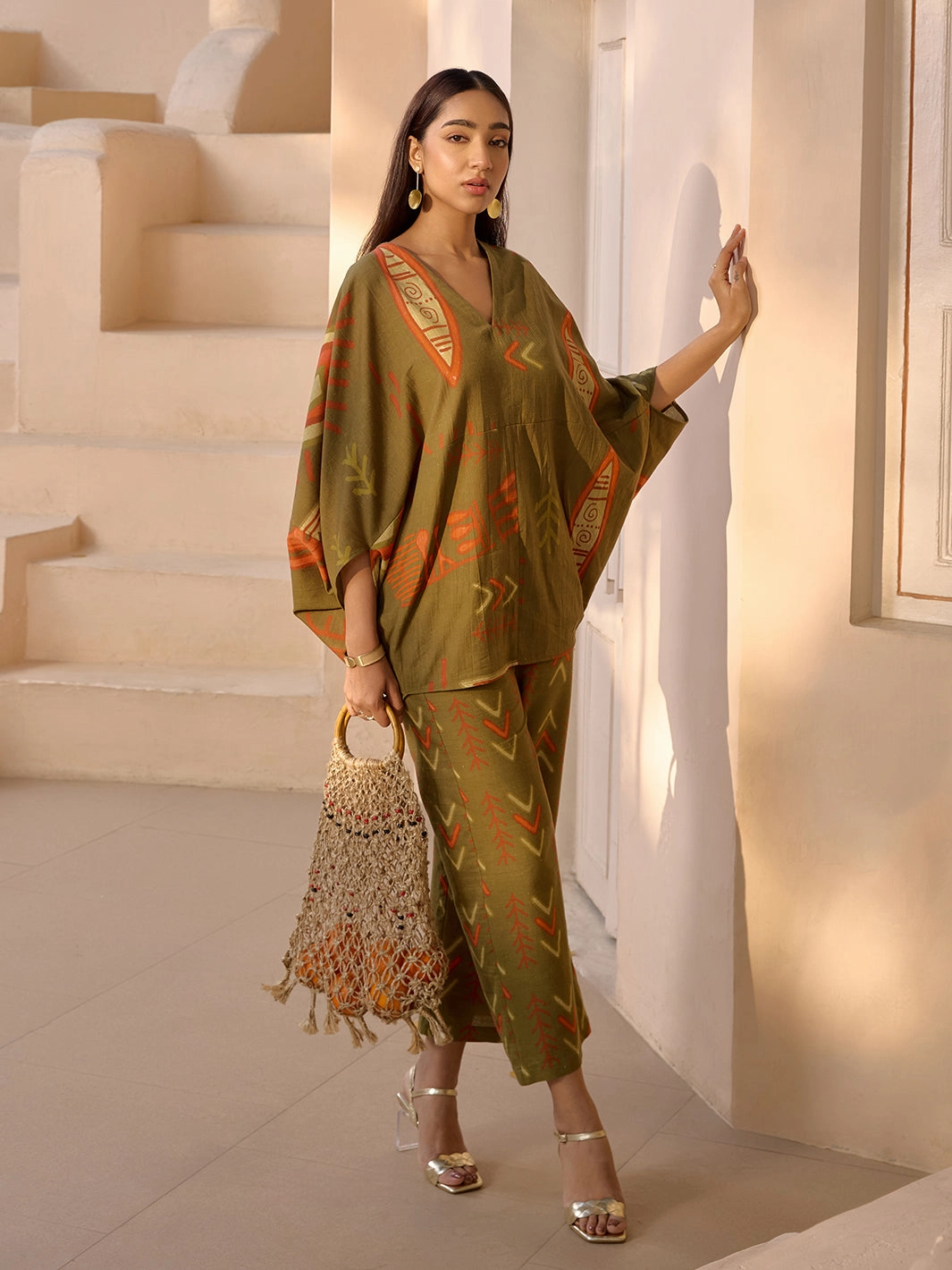 Nomad Safari Pant Vacation Outfit Easy Tones