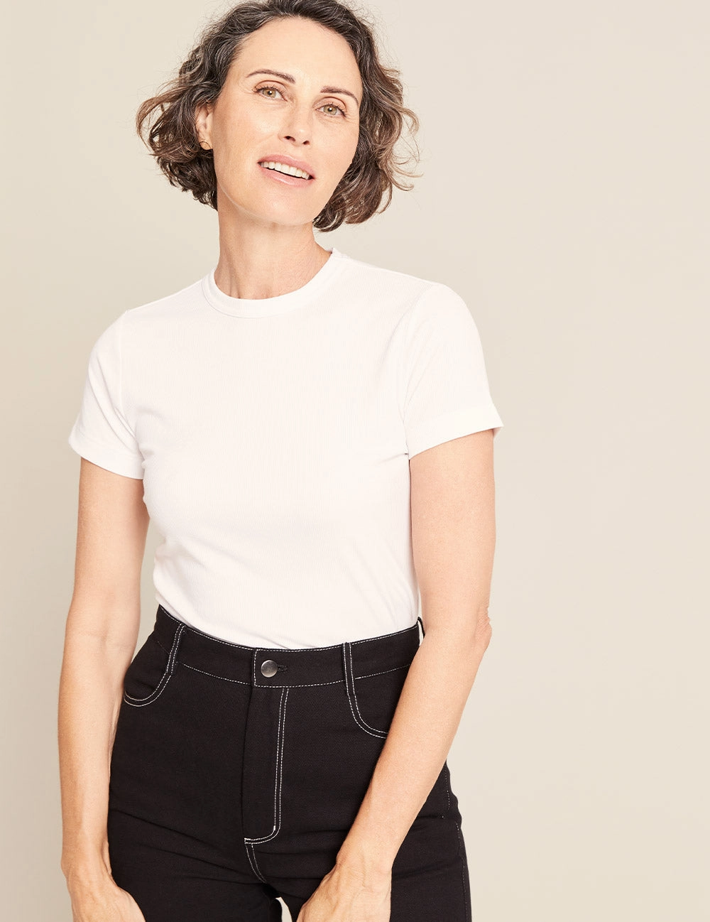 Women's Ribbed Crew Neck T-Shirt - White Loose Fit WindproofInterior