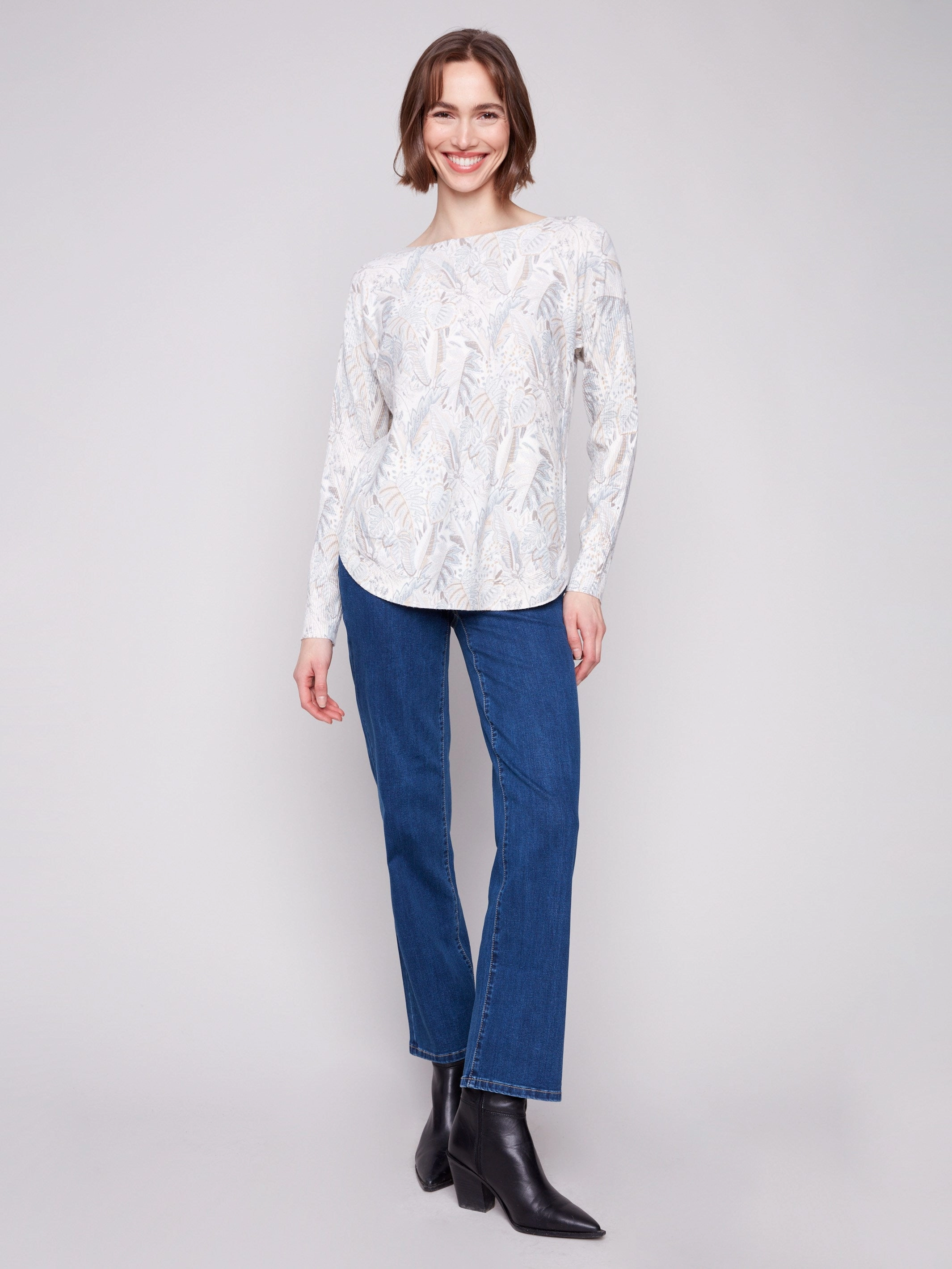 Office Worker Printed Rounded Hem Sweater - Foliage